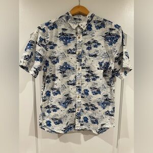 Old Navy Tropical Print Shirt, Size Medium